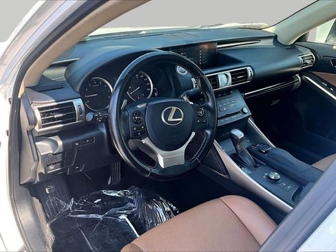 Used 2016 Lexus IS 300 AWD w/ Navigation System Package image 18