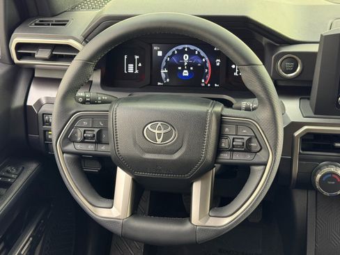 Used 2025 Toyota 4Runner SR5 image 19