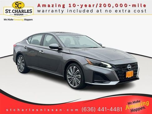 New 2025 Nissan Altima 2.5 SL FWD image 1