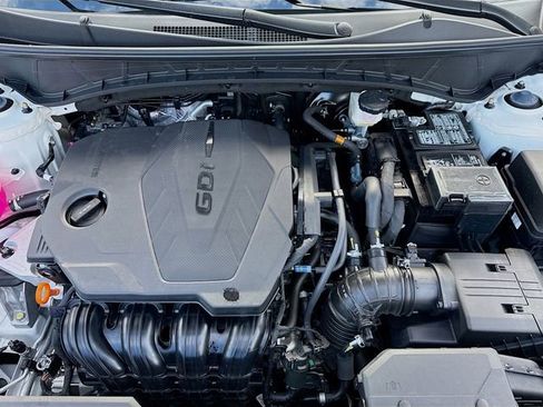 Certified 2025 Hyundai Tucson SE image 28