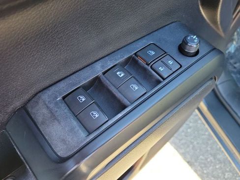 Used 2020 Toyota Tacoma SR AWD/4WD image 13