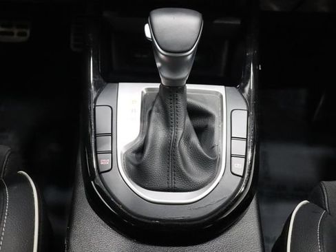 Used 2023 Kia Forte GT-Line w/ GT-Line Technology Package FWD image 39