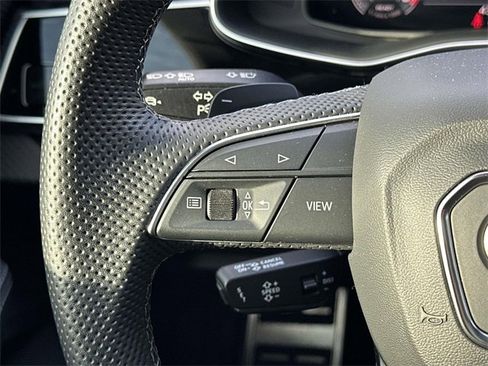 Used 2024 Audi SQ8 Prestige w/ Prestige Package image 25