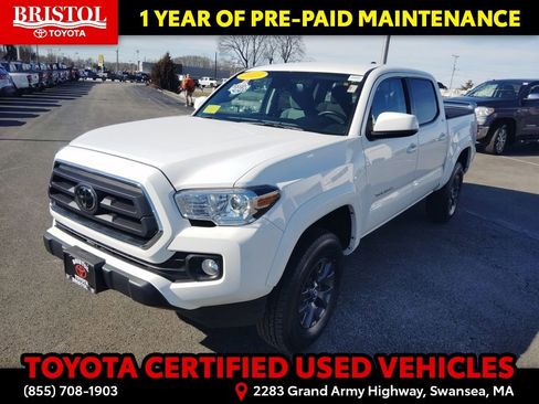 Certified 2023 Toyota Tacoma SR5 image 3