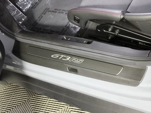 Used 2024 Porsche 911 GT3 RS image 23