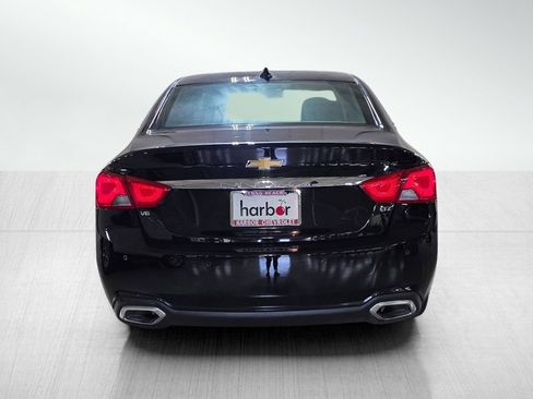Used 2015 Chevrolet Impala LTZ FWD image 6