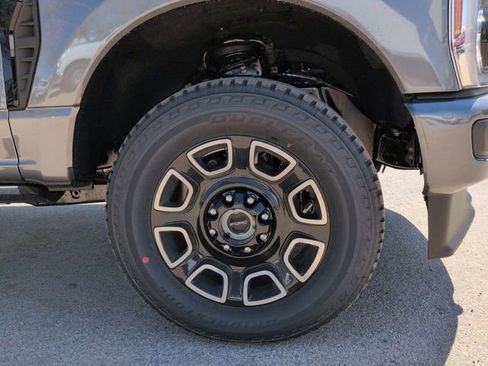 New 2026 Ford F250 Platinum AWD/4WD image 10