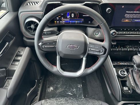 New 2025 Chevrolet Colorado Z71 w/ Midnight Edition image 16