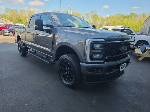 New 2026 Ford F250 4x4 Crew Cab Super Duty image 5