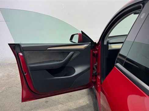 Used 2023 Tesla Model Y Long Range image 10