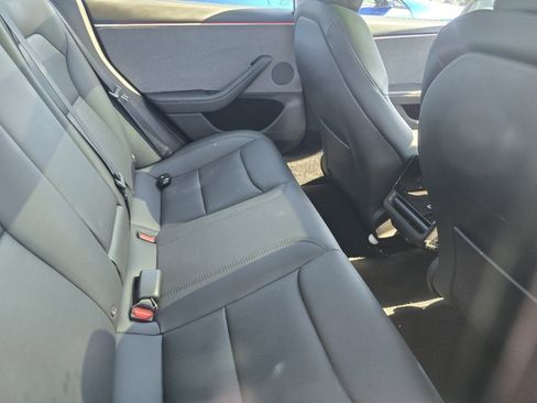Used 2025 Tesla Model 3 RWD image 10
