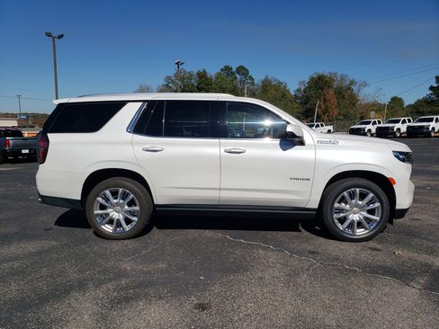 Used 2023 Chevrolet Tahoe High Country image 5