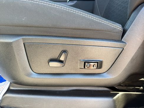Used 2025 RAM 2500 Big Horn AWD/4WD image 10