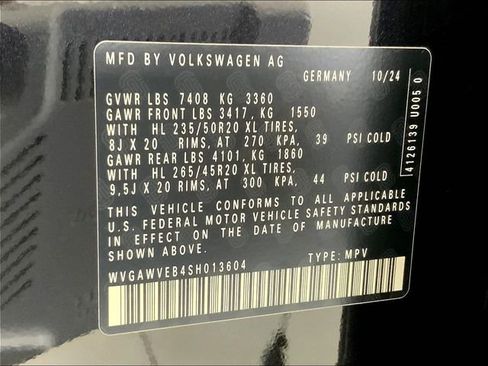 New 2025 Volkswagen ID. Buzz Pro S Plus RWD image 8