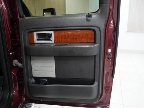 Used 2010 Ford F150 Lariat image 26