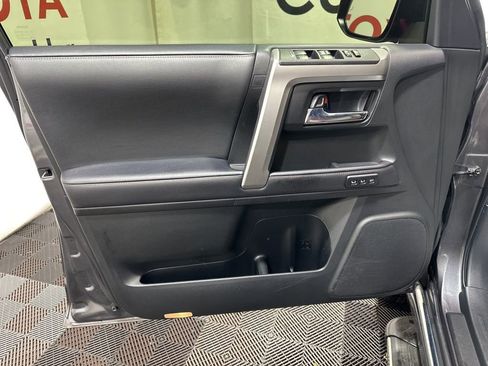 Used 2023 Toyota 4Runner Limited image 23