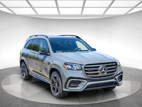 New 2026 Mercedes-Benz GLS 450 4MATIC image 5
