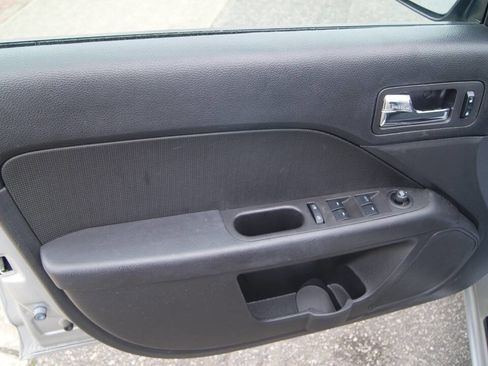 Used 2009 Mercury Milan Premier image 12