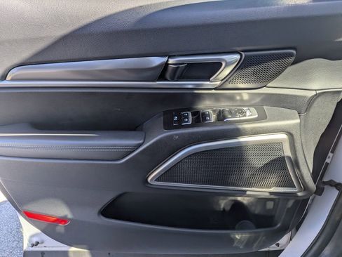 Used 2024 Kia Telluride S w/ S Sunroof Package image 27