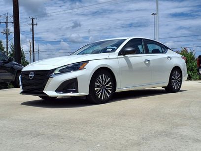 Used 2025 Nissan Altima 2.5 SV