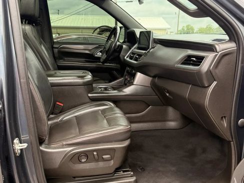 Used 2021 Chevrolet Tahoe RST w/ Luxury Package AWD/4WD image 18