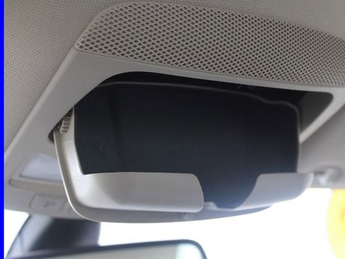 Used 2019 Ford Fusion SE FWD image 41