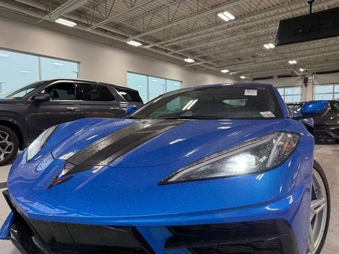 Used 2025 Chevrolet Corvette Stingray Coupe w/ 1LT RWD image 29