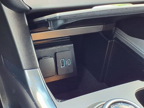 Used 2023 Ford Explorer XLT w/ Equipment Group 202A image 14