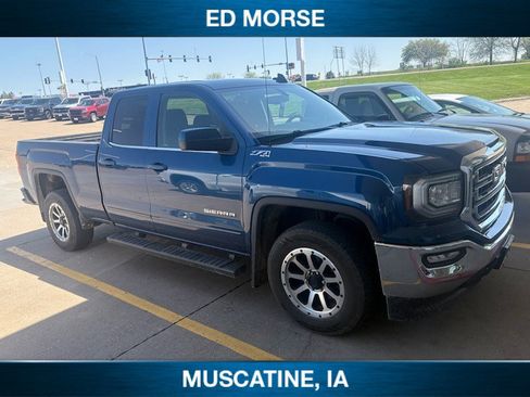 Used 2019 GMC Sierra 1500 SLE w/ SLE Value Package AWD/4WD image 2