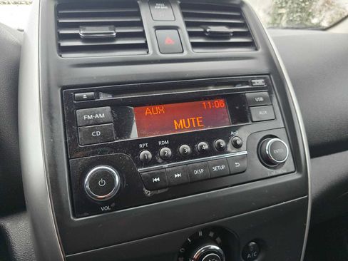 Used 2017 Nissan Versa SV image 26