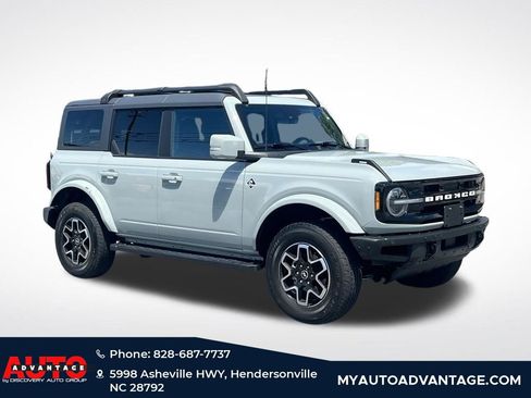 Used 2022 Ford Bronco Outer Banks AWD/4WD image 1