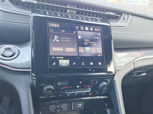 Used 2023 Jeep Grand Cherokee Altitude image 23