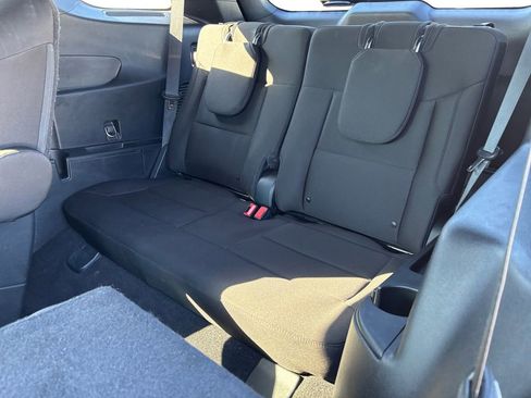 Used 2020 Ford Explorer XLT image 21