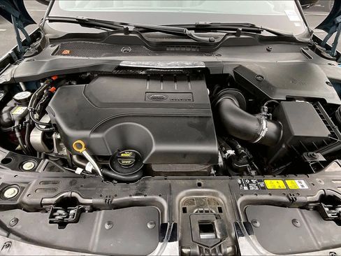 Used 2026 Land Rover Range Rover Evoque S image 12