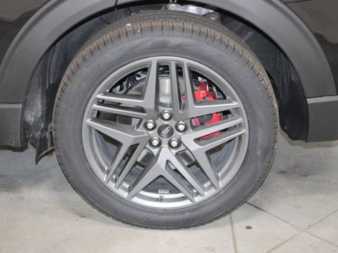 New 2026 Ford Explorer ST w/ Sun And Sound Package image 17