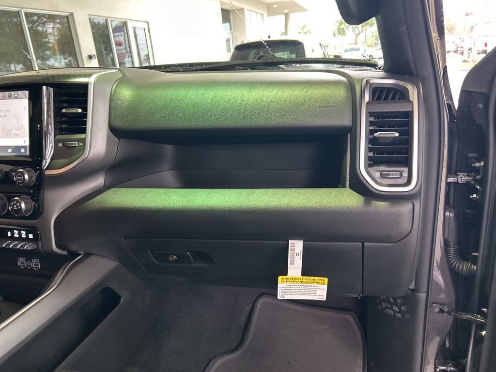 New 2025 RAM 1500 Tradesman AWD/4WD image 23