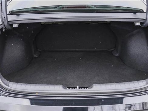 Certified 2025 Hyundai Elantra SE image 25