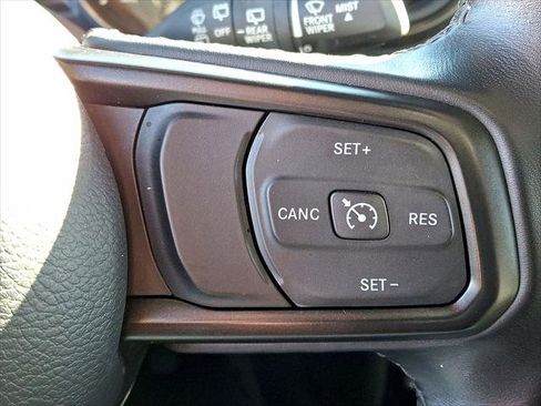 Used 2022 Jeep Wrangler Unlimited Sport image 18