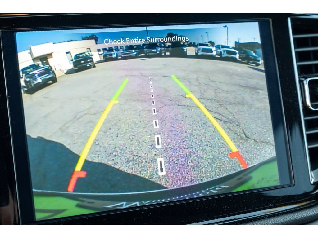 Used 2025 Dodge Durango GT RWD image 23