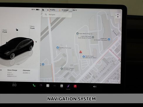 Used 2023 Tesla Model 3 Standard Range image 4