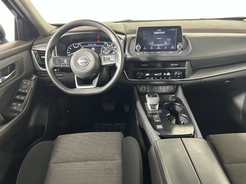 Certified 2023 Nissan Rogue SV image 42