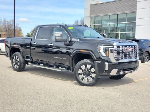 Used 2025 GMC Sierra 2500 Denali w/ Denali Reserve Package AWD/4WD image 39