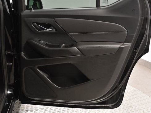 Used 2023 Chevrolet Traverse Premier w/ Redline Edition image 31