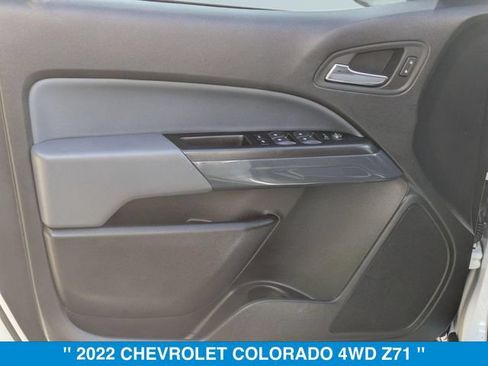Used 2022 Chevrolet Colorado Z71 w/ Safety Package AWD/4WD image 9