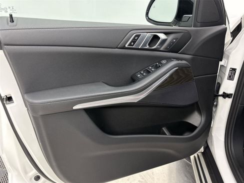 Used 2022 BMW X5 xDrive40i image 26