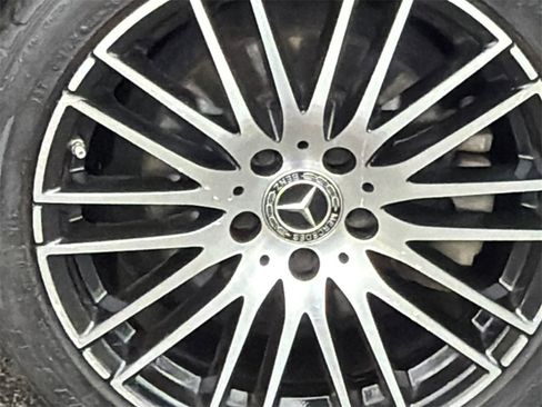 Used 2023 Mercedes-Benz C 300 4MATIC Sedan image 6