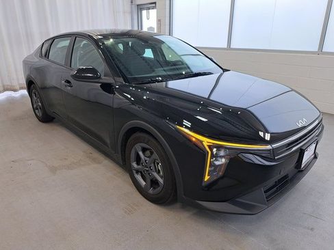 Used 2025 Kia K4 FWD image 4