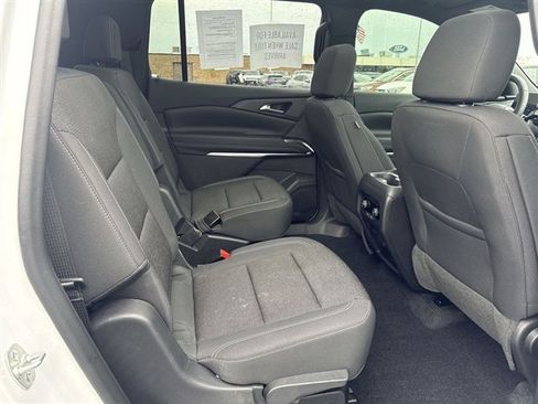 Used 2024 Chevrolet Traverse LT w/ Trailering Package image 27