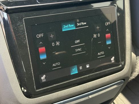 Certified 2025 Cadillac Escalade IQ Luxury 2 w/ LPO, Premium Carpet Package AWD/4WD image 14