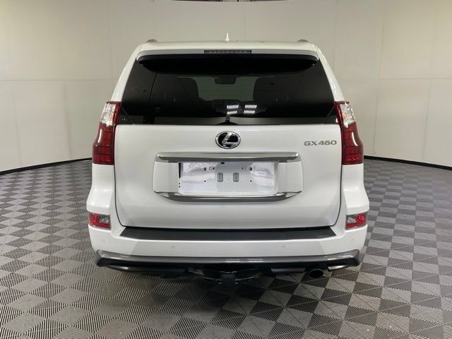 Used 2021 Lexus GX 460 Premium w/ Accessory Package AWD/4WD image 5